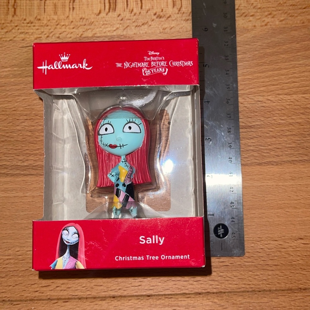LAST CHANCE  NIB Disney Nightmare Before Christmas Ornament